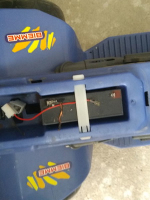 Μηχανάκι παιδικό μεταχειρισμένο με κομμένο καλώδιο μπαταρίας