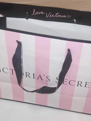 Victoria’s Secret 2 small bags like new