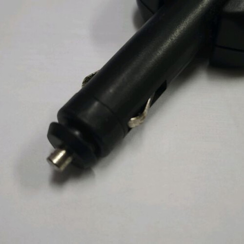Hama car adapter used with two outputs