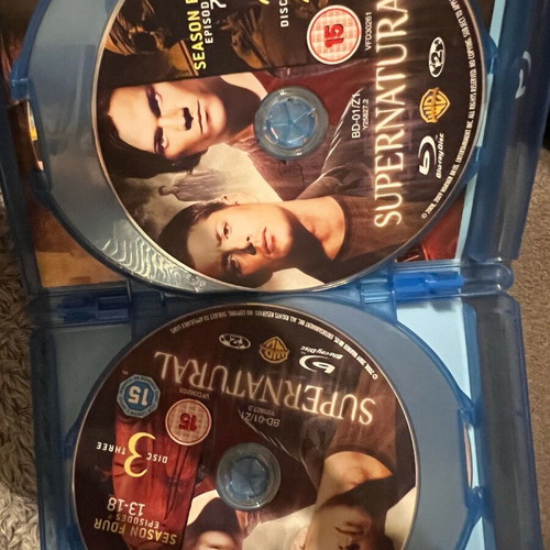 Supernatural Season 4 Blu-Ray boxset like new