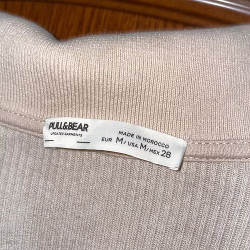 Pull & Bear beige crop top with collar like new