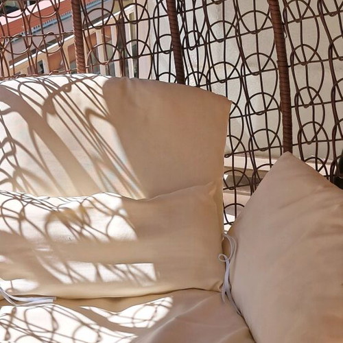 Rocking chair like new, ideal for balcony or veranda