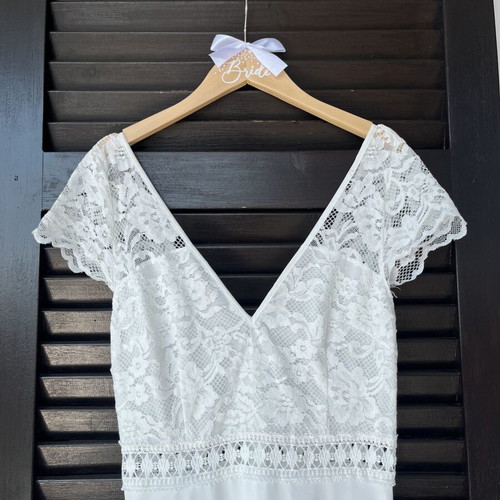 Wedding dress like new, white, size S with lining