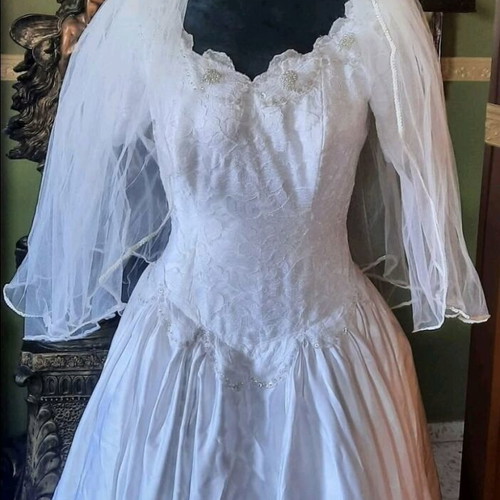 Handmade Italian Wedding Dress with Long Train Size Medium White