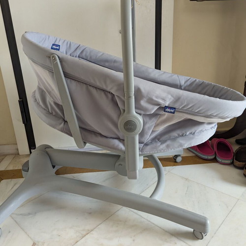 Chicco Baby Hug Pro 5-in-1 Baby Cradle Gray used