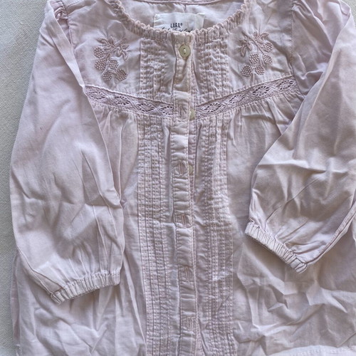 Baby clothing set like new with H&M and Mothercare tops and shorts