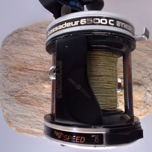 Abu Garcia Ambassadeur 6500C Syncro High Speed fishing reel like new with 3 lures