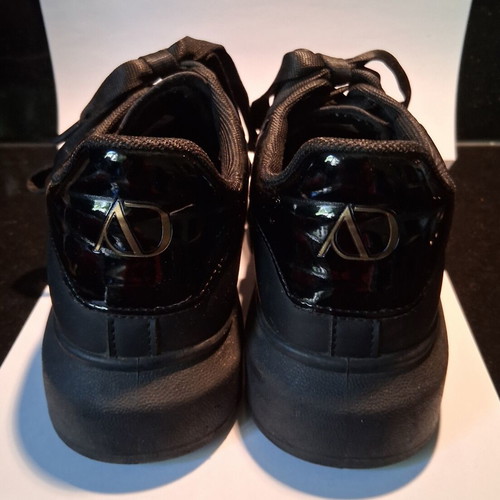 Sneakers Antonio Donati No. 37 like new, black
