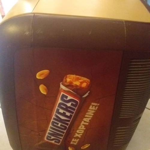 Cool Chocolate refrigerator used for chocolate products