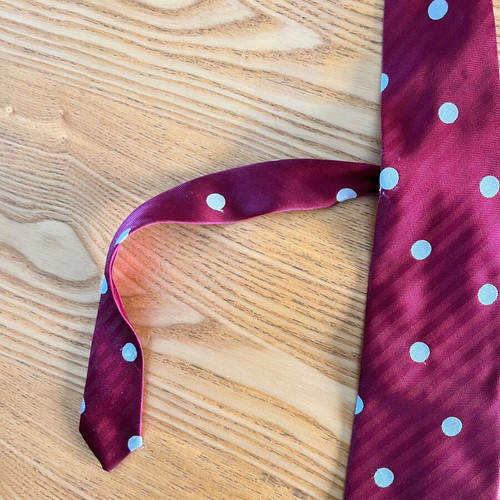 Vintage burgundy polka dot tie by Antsi