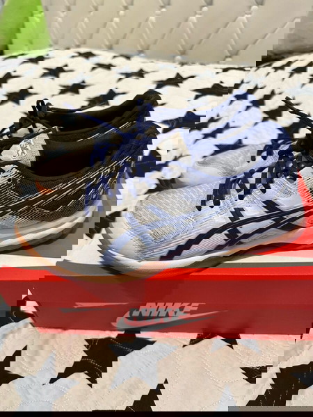 παπούτσια αθλητικά για βόλεϊ asics