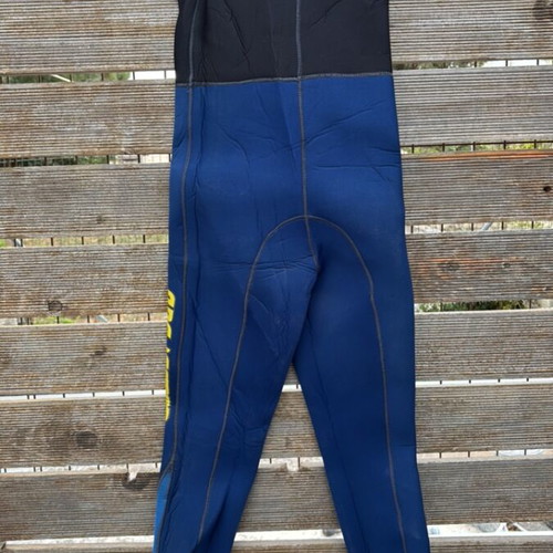 Mares 5mm women's two-piece wetsuit used XS