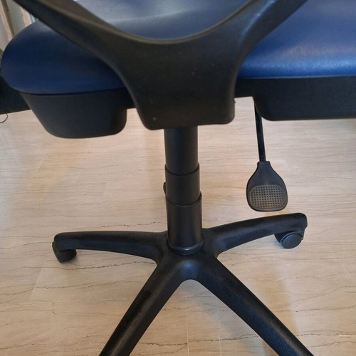 Office chair like new