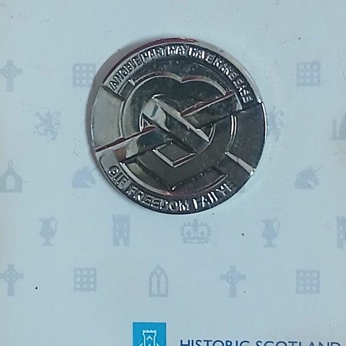 Collectable pin badge from Historic Scotland, new, silver color