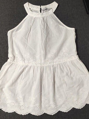 White top size S like new