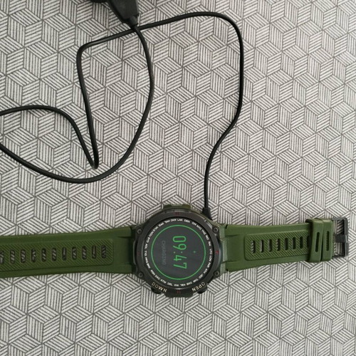 BlitzWolf smartwatch khaki like new with charging cable