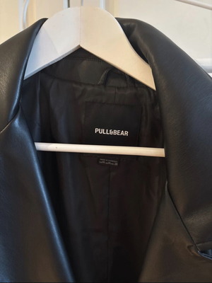 Pull & Bear trench coat new, medium, black