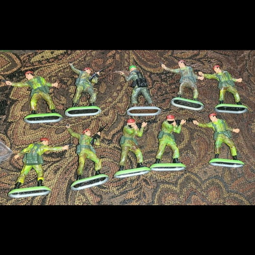 Britains Deetail English Commando Soldiers like new, 1976