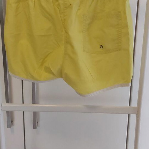 Zara shorts used for boys 9-10 years yellow