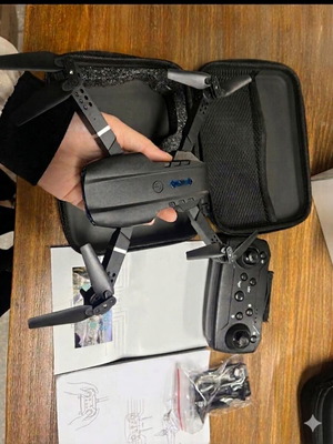 Drone με δύο 4K κάμερες και 20 λεπτά πτήση νέο