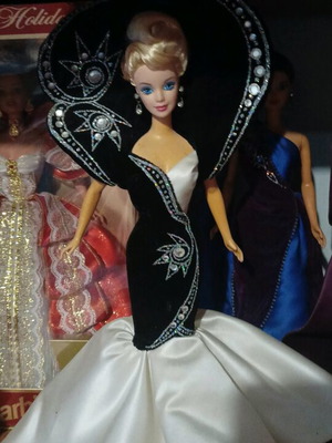 Bob Mackie vintage Barbie κούκλες με κοσμήματα και original κουτί καινούργιες