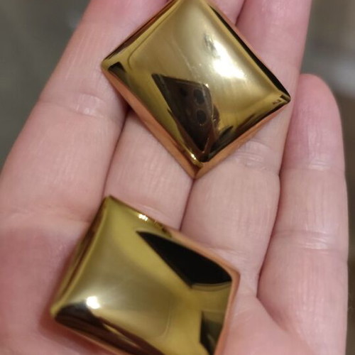Square gold-tone earring made of stainless steel new