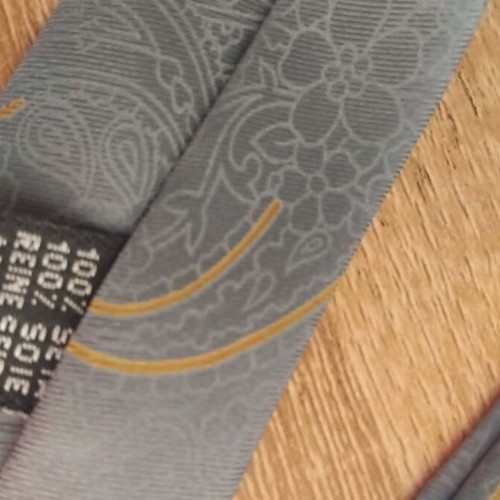 Silk tie like new, multicolored