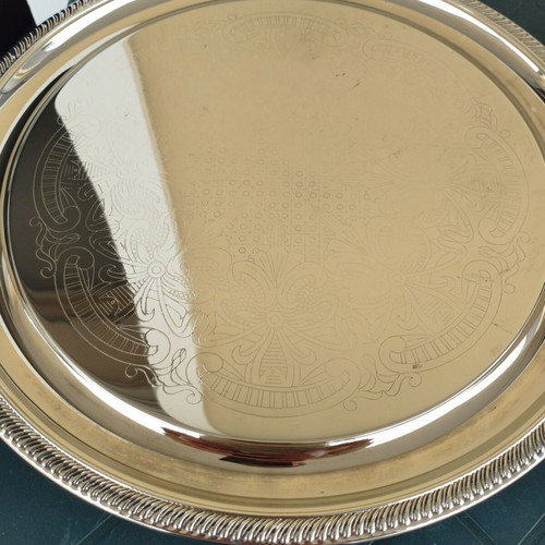 Serving tray buffet like new 32×32×9
