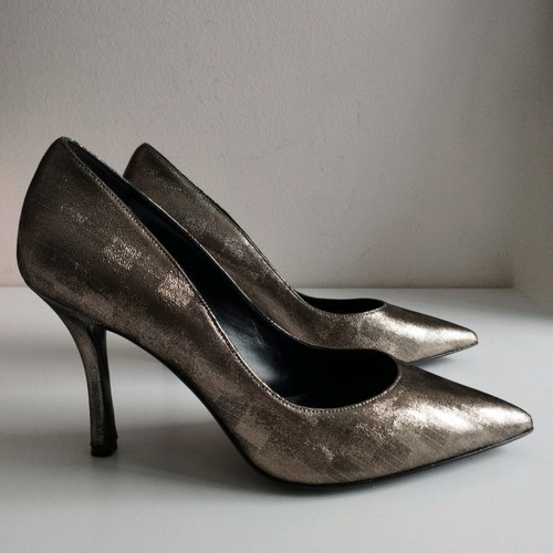 Fratelli Rossetti pumps used, size 38.5, metallic gold