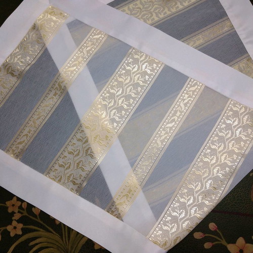 Soufli Silk Set new with golden details