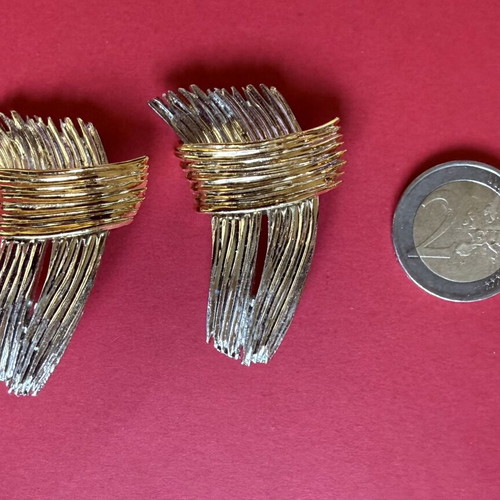 Vintage statement clip-on earrings like new, set of 5 pairs, gold and silver