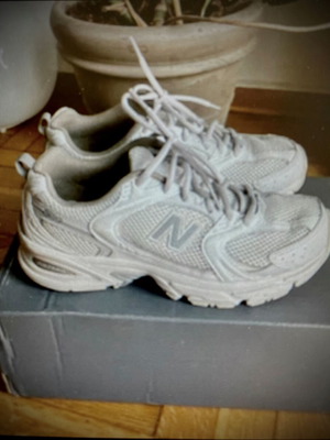 New Balance 530 athletic shoes like new, grey, size 38