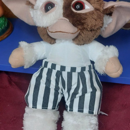 Gizmo plush doll from Gremlins movie 1998 like new