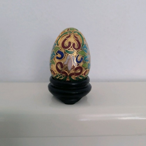 Cloisonné egg like new decorative with brass and enamel