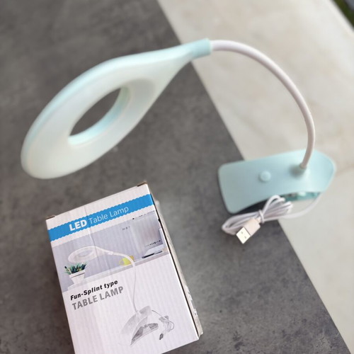 Flexible LED clip-on desk lamp USB rechargeable, new