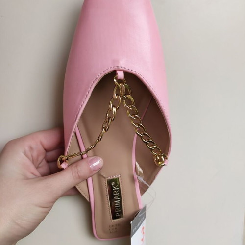 Primark flat shoes size 36 new pink with gold chain