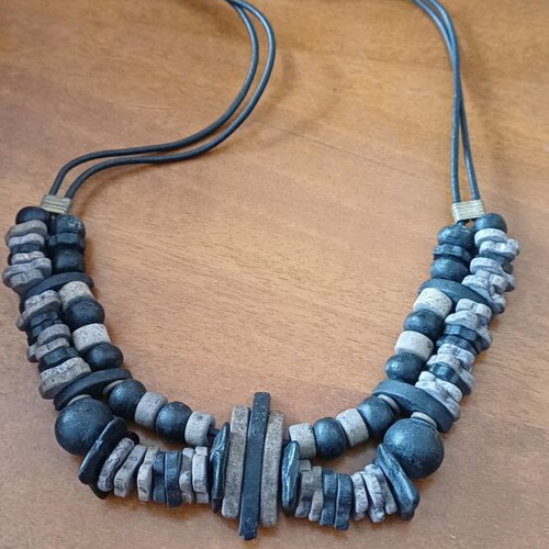 Necklace and earrings set like new, black and gray