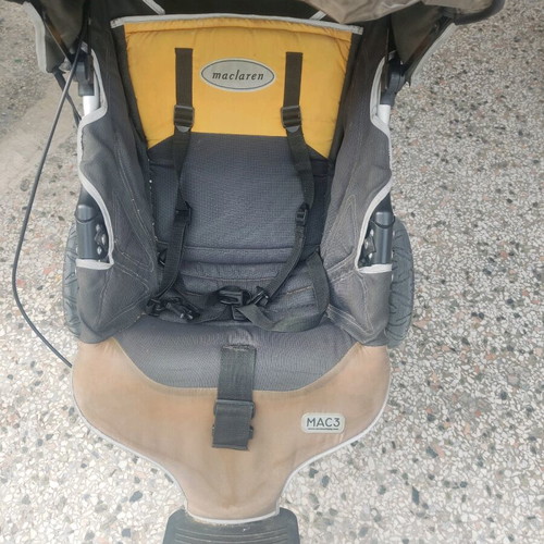 Maclaren baby stroller like new with brake
