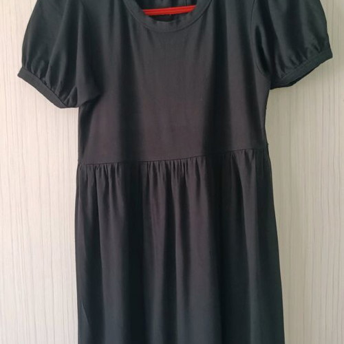 Vila black slim knee-length dress like new, size XS, S