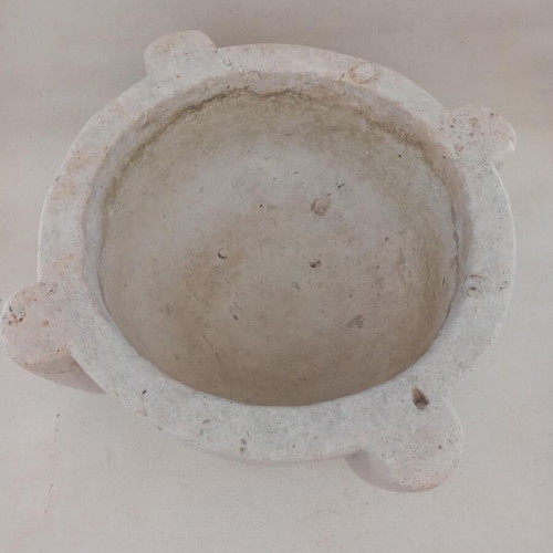 Stone Goudi 12 kg with 4 handles used