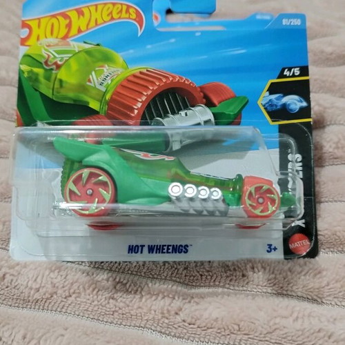 Treasure Hunt Hot Wheels car new
