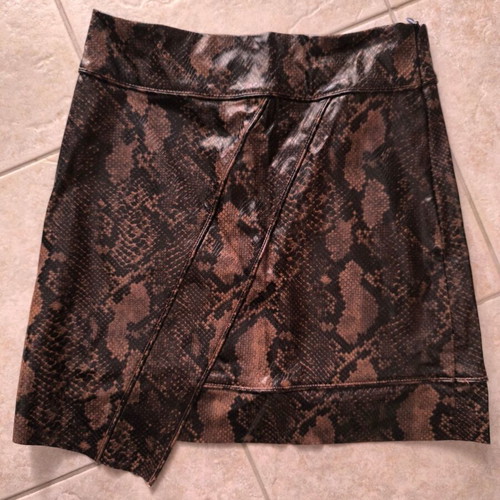 Zara skirt brown leather texture new XS with zipper