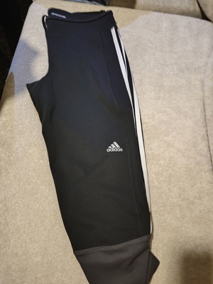 Adidas capri sports pants used, size M, black and white
