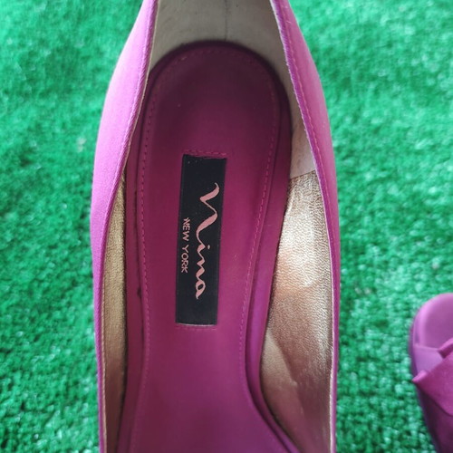 Peep toe satin pumps new Nina New York by NAK SHOES purple