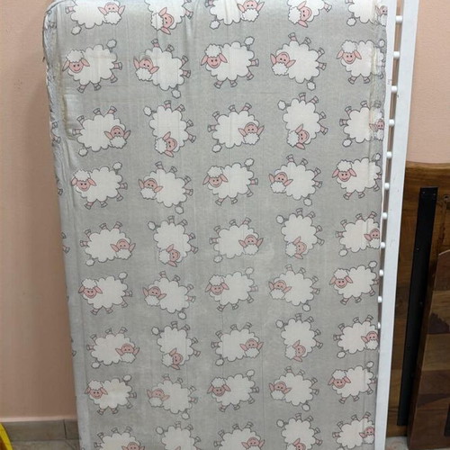 Cot with mattress like new, removable side rails