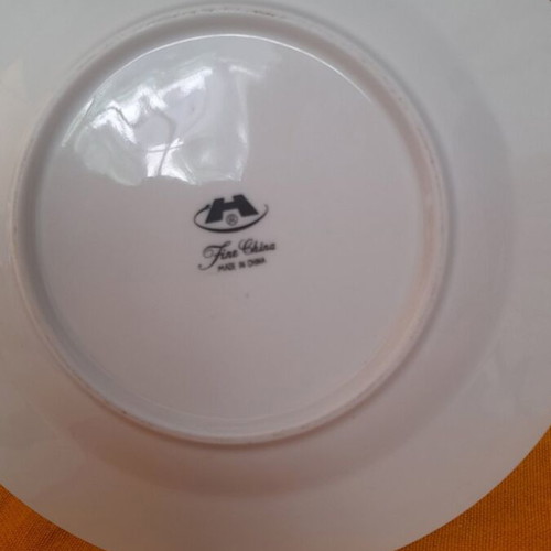Decorative plate