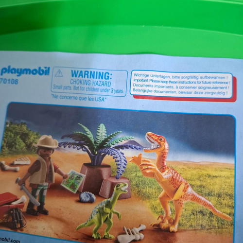 Playmobil 70108 Explorer and Dinosaurs Carry Case, missing one fossil