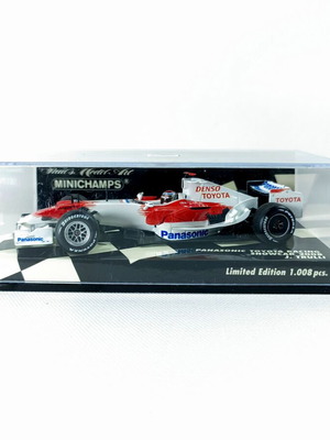 Panasonic Toyota Racing Showcar 1:43 by Minichamps used, Jarno Trulli 2008