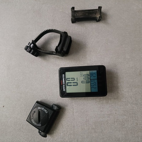 CatEye Commuter CC-COM10W wireless bicycle computer