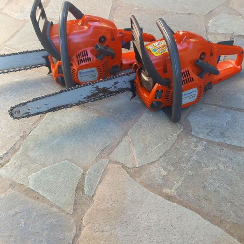 Hosbarna chainsaws like new, set of two